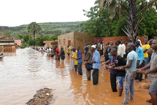 Mali Lũ lụt xảy ra do mưa lớn, 34 người thiệt mạng ở Bamako
